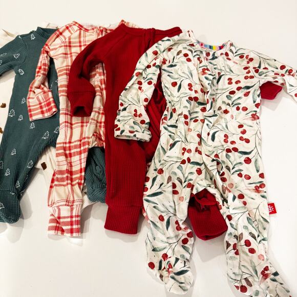 Bundle of (5) Holiday Themed Newborn Footies - Picture 4 of 9
